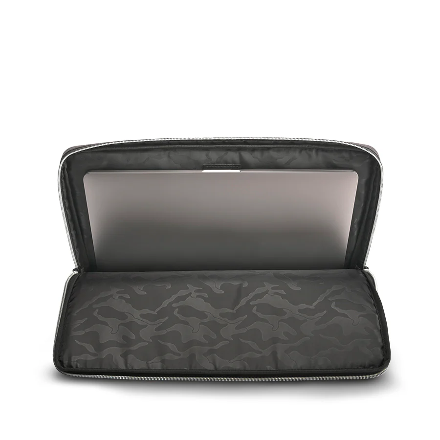 Gamma 15.6" Sleeve - Image 8